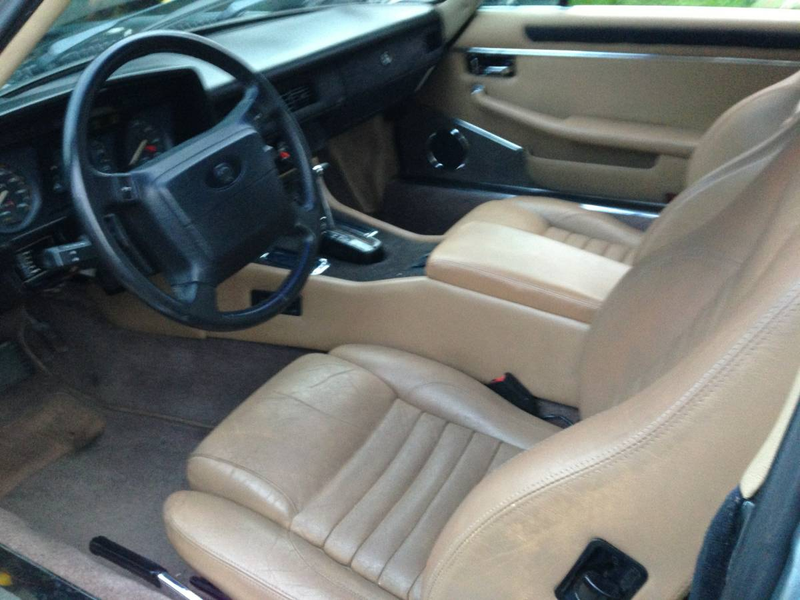 Illustration for article titled For $4,800, Could This 1990 Jaguar XJS With A Chevy V8 Be The Cat’s Meow?